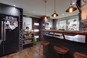 Kitchen/Diner- click for photo gallery